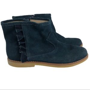 Elefantito shoes Bootie with Ruffle Dark green suede leather sock size 6…